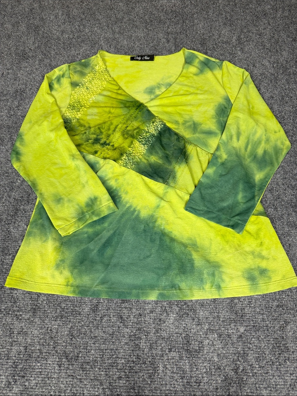 Lime & Forest Green Tie-Dye V-Neck Long Sleeve Top